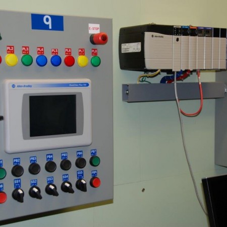 close up of a ControlLogixl RSL5000 PLC